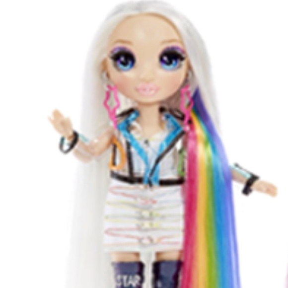 RAINBOW HIGH doll AMAYA - Picture 4 of 4